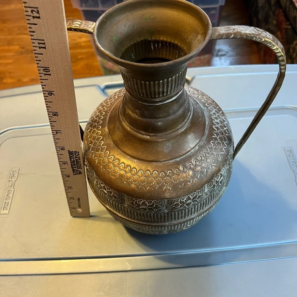 Antique Copper Ornate Hand Hammered Fluted Double Handle Pot Art Vase Vessel